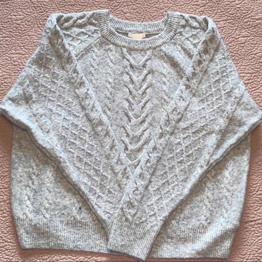 H&M grey sweater